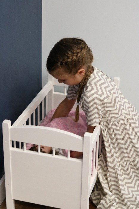 Large dolls cot outlet